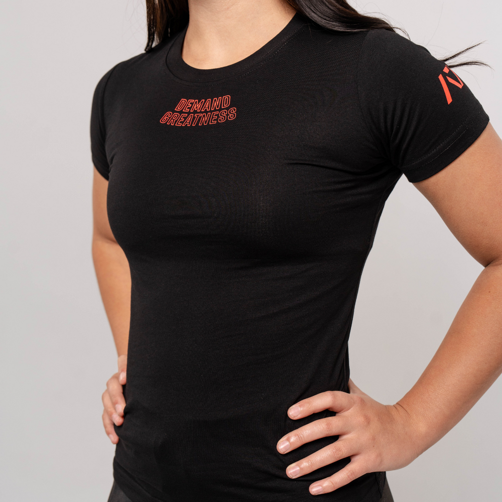 
                      
                        Demand Greatness True-Fit Shadow Red Dawn is our new meet shirt design highlighting Demand Greatness to showcase your impact on the platform. The Shirt is IPF Approved. Shop the full A7 Powerlifting IPF Approved Equipment collection. The IPF Approved Kit includes Powerlifting Singlet, A7 Meet Shirt, A7 Zebra Wrist Wraps, A7 Deadlift Socks, Hourglass Knee Sleeves (Stiff & Rigor Mortis Sleeves). Genouill�res powerlifting shipping to France, Spain, Ireland, Germany, Italy, Sweden and EU.
                      
                    