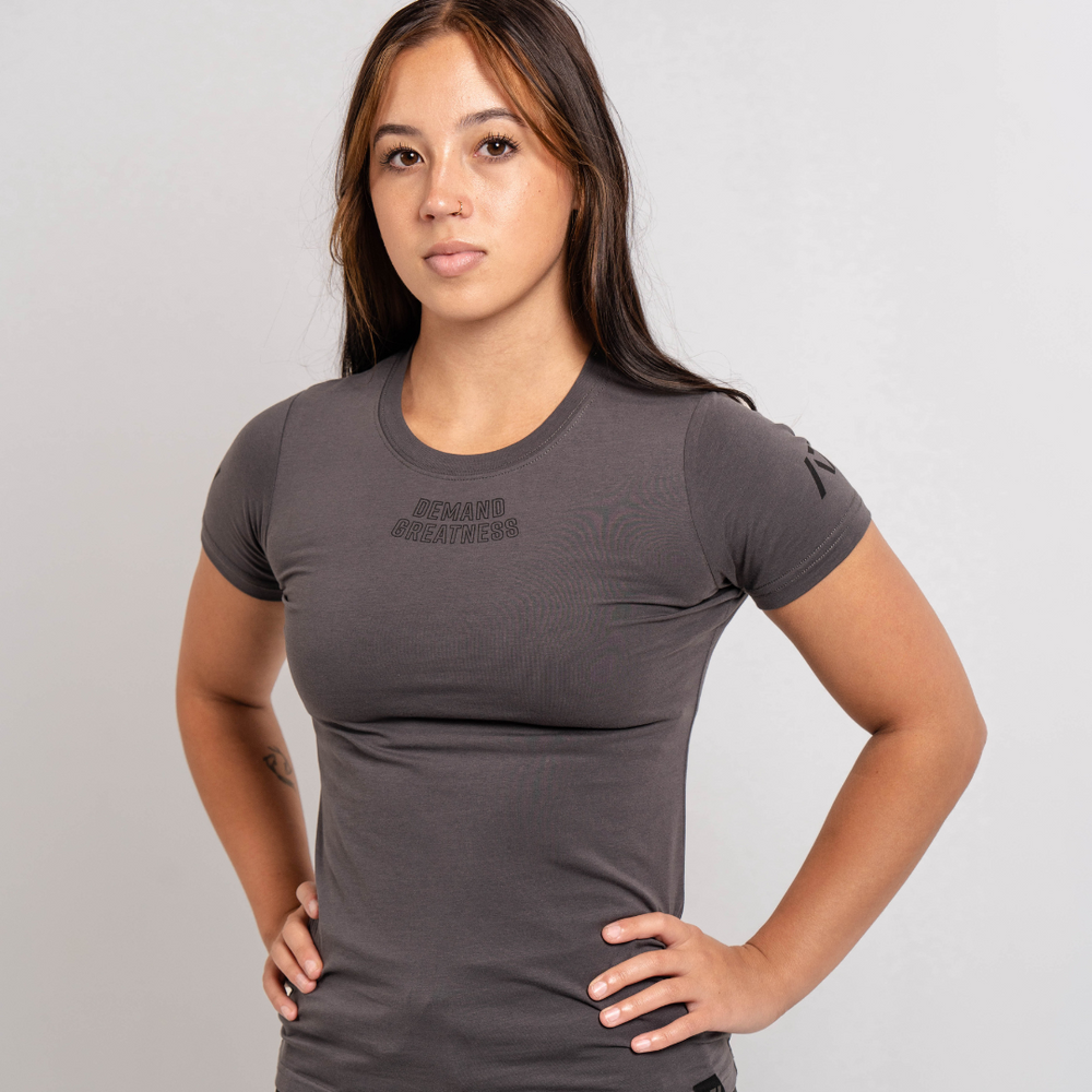 
                      
                        Demand Greatness True-Fit Shadow Stone Grey is our new meet shirt design highlighting Demand Greatness to showcase your impact on the platform. The Shirt is IPF Approved. Shop the full A7 Powerlifting IPF Approved Equipment collection. The IPF Approved Kit includes Powerlifting Singlet, A7 Meet Shirt, A7 Zebra Wrist Wraps, A7 Deadlift Socks, Hourglass Knee Sleeves (Stiff & Rigor Mortis Sleeves). Genouill�res powerlifting shipping to France, Spain, Ireland, Germany, Italy, Sweden and EU.
                      
                    