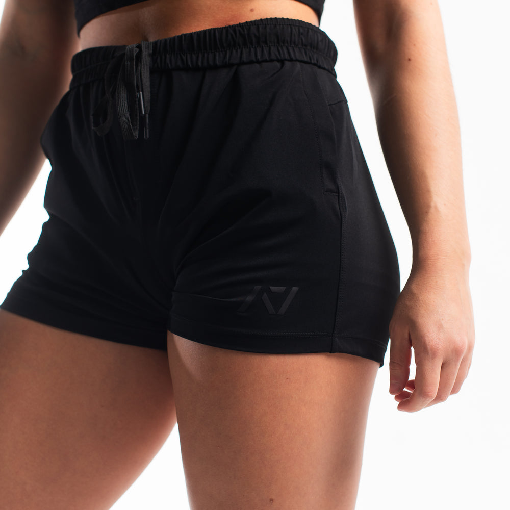 
                      
                        360GO was created to provide the flexibility for all movements in your training while offering comfort. These shorts offer 360 degrees of stretch in all angles and allow you to remain comfortable without limiting any movement in both training and life environments. Designed with a wide drawstring to easily adjust your waist without slipping. Purchase 360GO KWD Squat Shorts from A7 UK. Genouillères powerlifting shipping to France, Spain, Ireland, Germany, Italy, Sweden and EU.
                      
                    