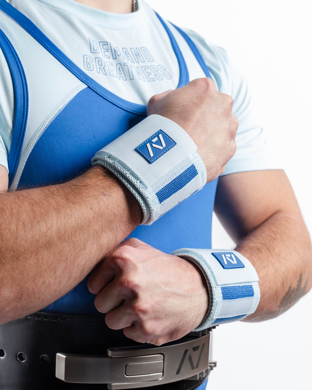 A7 IPF Approved Zebra Wraps feature strips of velcro on the wraps, allowing Zebra Wraps to conform fully to your unique preference of tightness. We offer Zebra wrist wraps in 3 lengths and 4 stiffnesses (Flexi, Mids, Stiff, and Rigor Mortis). The IPF Approved Kit includes Powerlifting Singlet, A7 Meet Shirt, A7 Zebra Wrist Wraps, A7 Deadlift Socks, Hourglass Knee Sleeves. Genouill�res powerlifting shipping to France, Spain, Ireland, Germany, Italy, Sweden and EU.