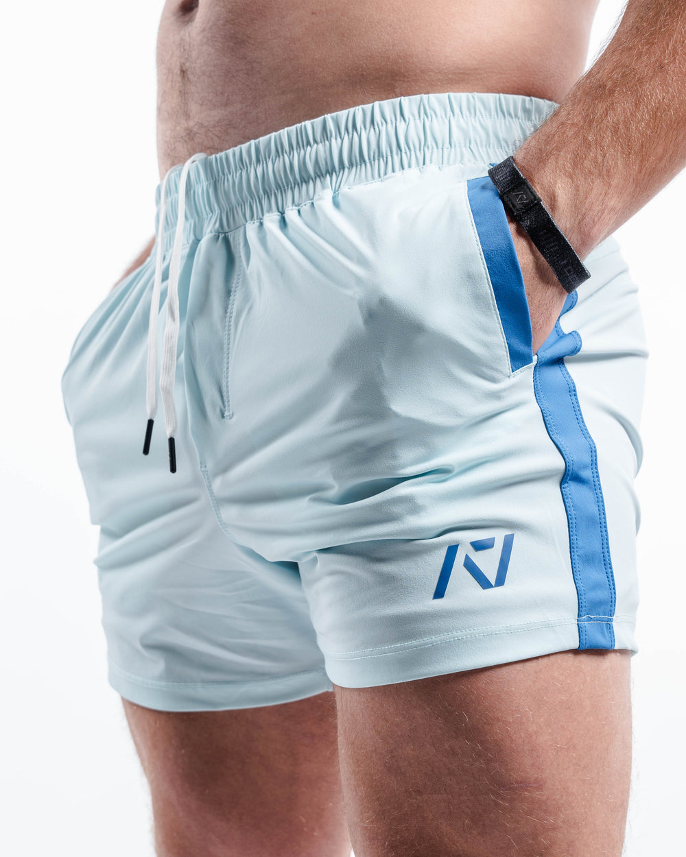 360GO was created to provide the flexibility for all movements in your training while offering comfort. These shorts offer 360 degrees of stretch in all angles and allow you to remain comfortable without limiting any movement in both training and life environments. Designed with a wide drawstring to easily adjust your waist without slipping. Purchase 360GO KWD Squat Shorts from A7 UK. Genouill�res powerlifting shipping to France, Spain, Ireland, Germany, Italy, Sweden and EU.