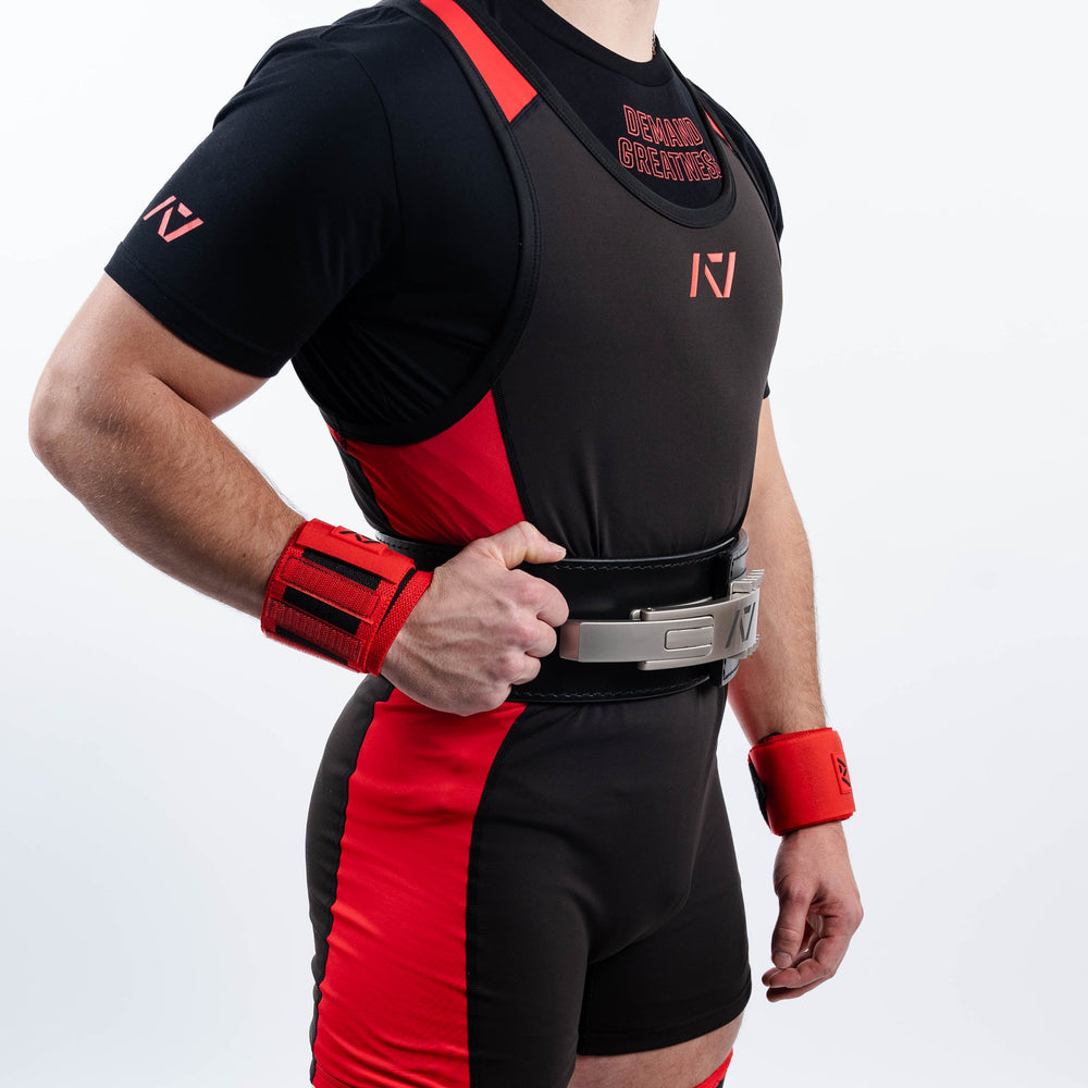 
                      
                        Our IPF APPROVED Rausch Singlets are designed to support the strength and power of an lifter. A racerback design with advanced compression fabric provides powerlifters ultimate support whilst on the platform. IPF Approved Kit includes Rausch Powerlifting Singlet, A7 Meet Shirt, A7 Zebra Wrist Wraps, A7 Deadlift Socks, Hourglass Knee Sleeves (Stiff Knee Sleeves and Rigor Mortis Knee Sleeves). Genouill�res powerlifting shipping to France, Spain, Ireland, Germany, Italy, Sweden and EU..
                      
                    