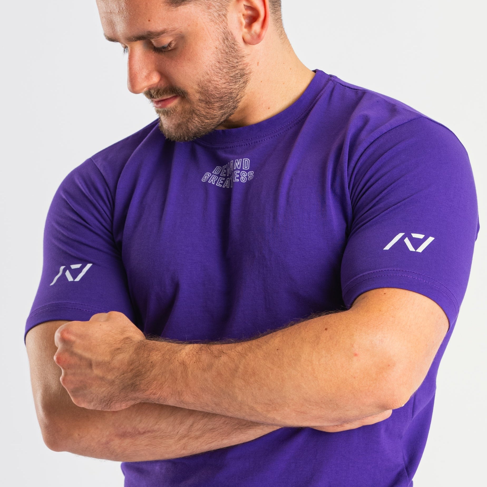 DG23 Purple is our new meet shirt design highlighting Demand Greatness with a double outline font to showcase your impact on the platform. The DG23 Meet Shirt is IPF Approved. The IPF Approved Kit includes Powerlifting Singlet, A7 Meet Shirt, A7 Zebra Wrist Wraps, A7 Deadlift Socks, Hourglass Knee Sleeves (Stiff Knee Sleeves and Rigor Mortis Knee Sleeves). Genouill�res powerlifting shipping to France, Spain, Ireland, Germany, Italy, Sweden and EU.