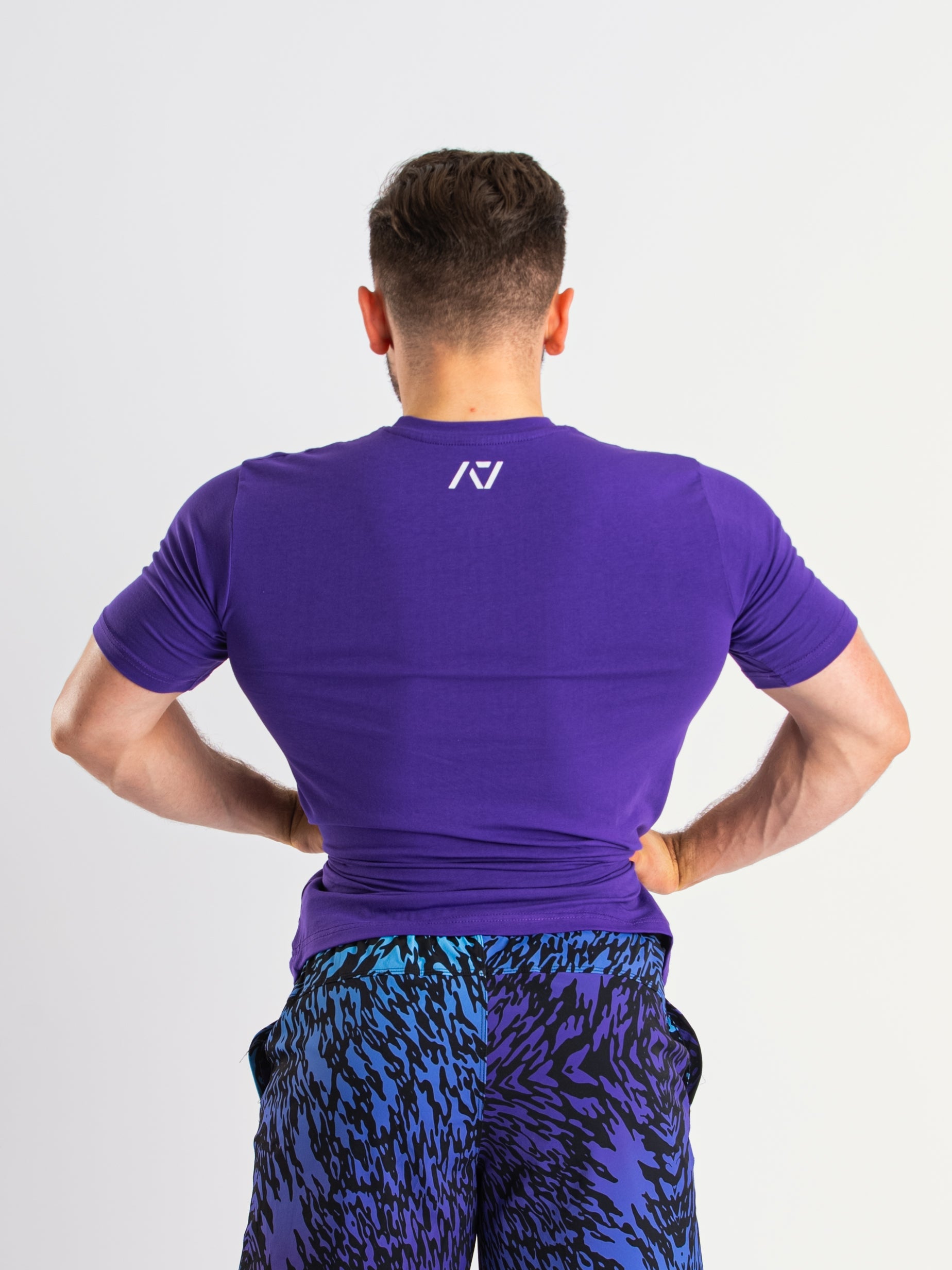 DG23 Purple is our new meet shirt design highlighting Demand Greatness with a double outline font to showcase your impact on the platform. The DG23 Meet Shirt is IPF Approved. The IPF Approved Kit includes Powerlifting Singlet, A7 Meet Shirt, A7 Zebra Wrist Wraps, A7 Deadlift Socks, Hourglass Knee Sleeves (Stiff Knee Sleeves and Rigor Mortis Knee Sleeves). Genouill�res powerlifting shipping to France, Spain, Ireland, Germany, Italy, Sweden and EU.