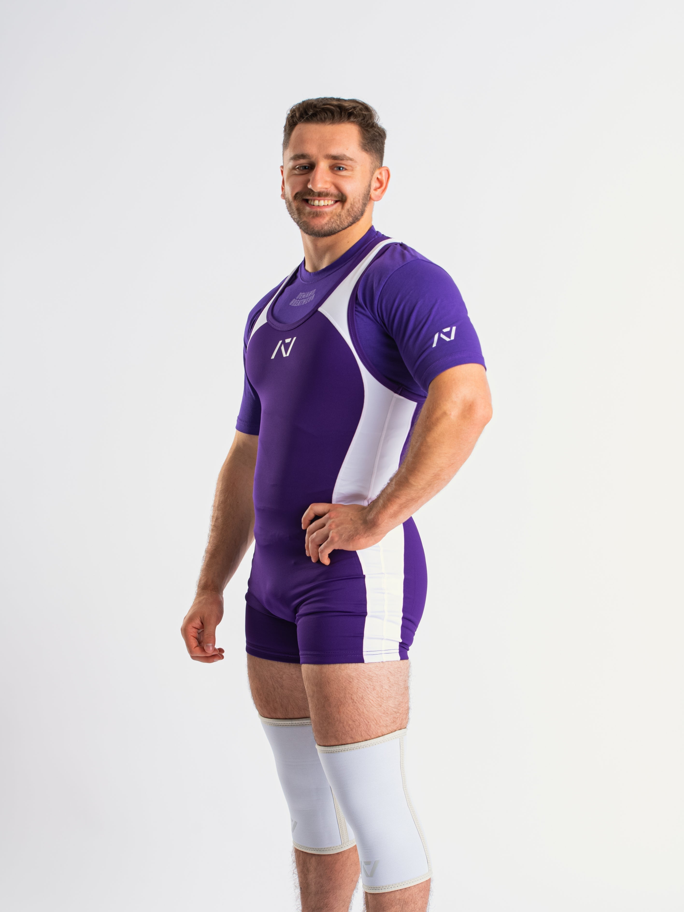 A7 IPF Approved Purple Luno singlet features extra lat mobility, side panel stitching to guide the squat depth level and curved panel design for a slimming look. The Women's cut singlet features a tapered waist and additional quad room. The IPF Approved Kit includes Luno Powerlifting Singlet, A7 Meet Shirt, A7 Zebra Wrist Wraps, A7 Deadlift Socks, Hourglass Knee Sleeves. Genouill�res powerlifting shipping to France, Spain, Ireland, Germany, Italy, Sweden and EU.