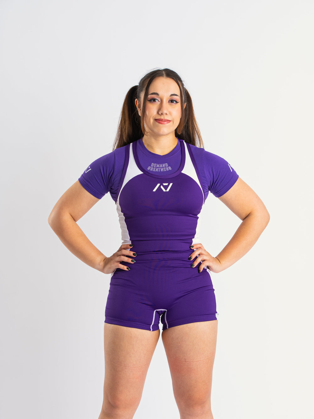 A7 IPF Approved Purple Luno singlet features extra lat mobility, side panel stitching to guide the squat depth level and curved panel design for a slimming look. The Women's cut singlet features a tapered waist and additional quad room. The IPF Approved Kit includes Luno Powerlifting Singlet, A7 Meet Shirt, A7 Zebra Wrist Wraps, A7 Deadlift Socks, Hourglass Knee Sleeves. Genouill�res powerlifting shipping to France, Spain, Ireland, Germany, Italy, Sweden and EU.