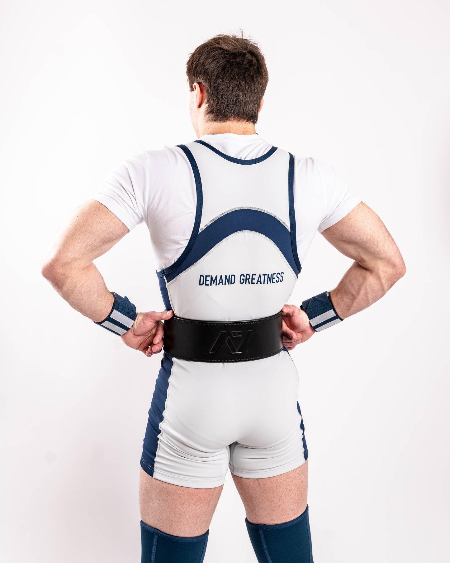 Our IPF APPROVED Rausch Singlets are designed to support the strength and power of an lifter. A racerback design with advanced compression fabric provides powerlifters ultimate support whilst on the platform. IPF Approved Kit includes Rausch Powerlifting Singlet, A7 Meet Shirt, A7 Zebra Wrist Wraps, A7 Deadlift Socks, Hourglass Knee Sleeves (Stiff Knee Sleeves and Rigor Mortis Knee Sleeves). Genouill�res powerlifting shipping to France, Spain, Ireland, Germany, Italy, Sweden and EU.