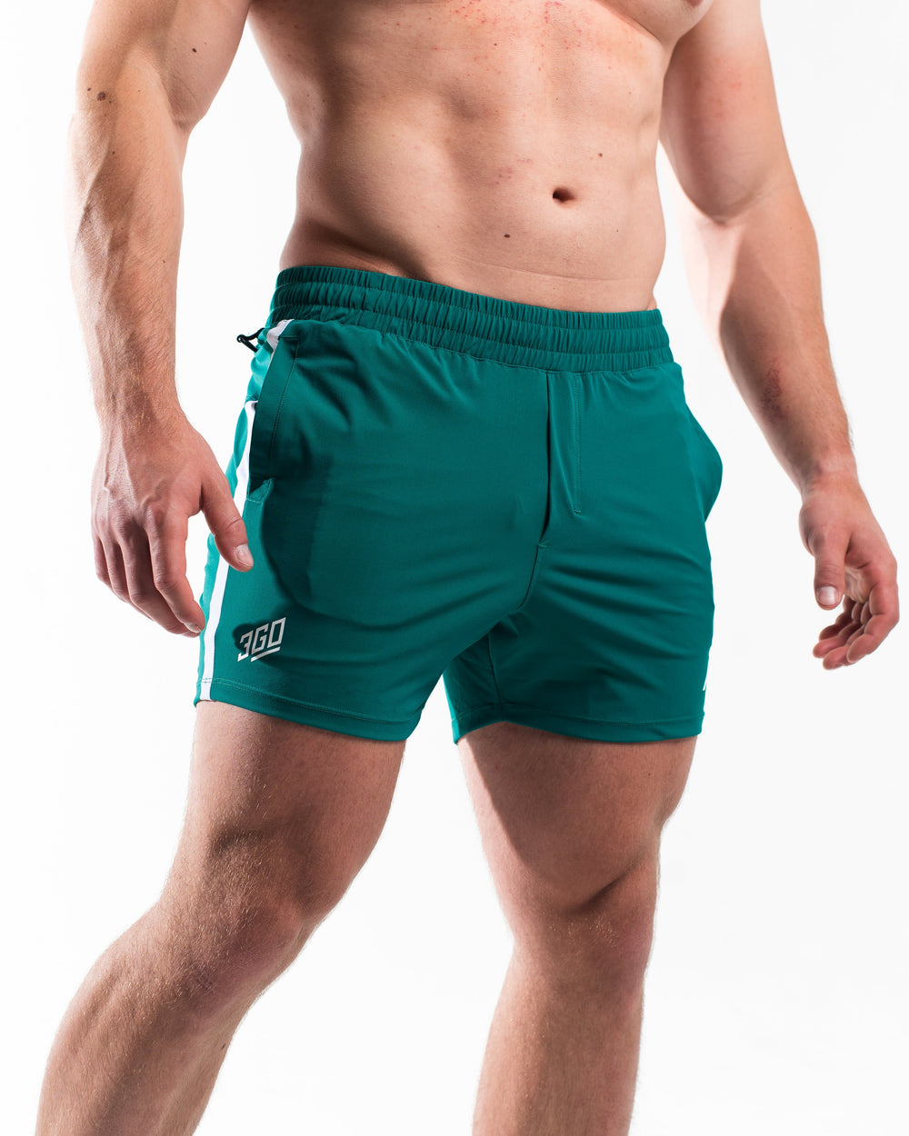 360GO was created to provide the flexibility for all movements in your training while offering comfort. These shorts offer 360 degrees of stretch in all angles and allow you to remain comfortable without limiting any movement in both training and life environments. Designed with a wide drawstring to easily adjust your waist without slipping. Purchase 360GO KWD Squat Shorts from A7 UK. Genouillères powerlifting shipping to France, Spain, Ireland, Germany, Italy, Sweden and EU.